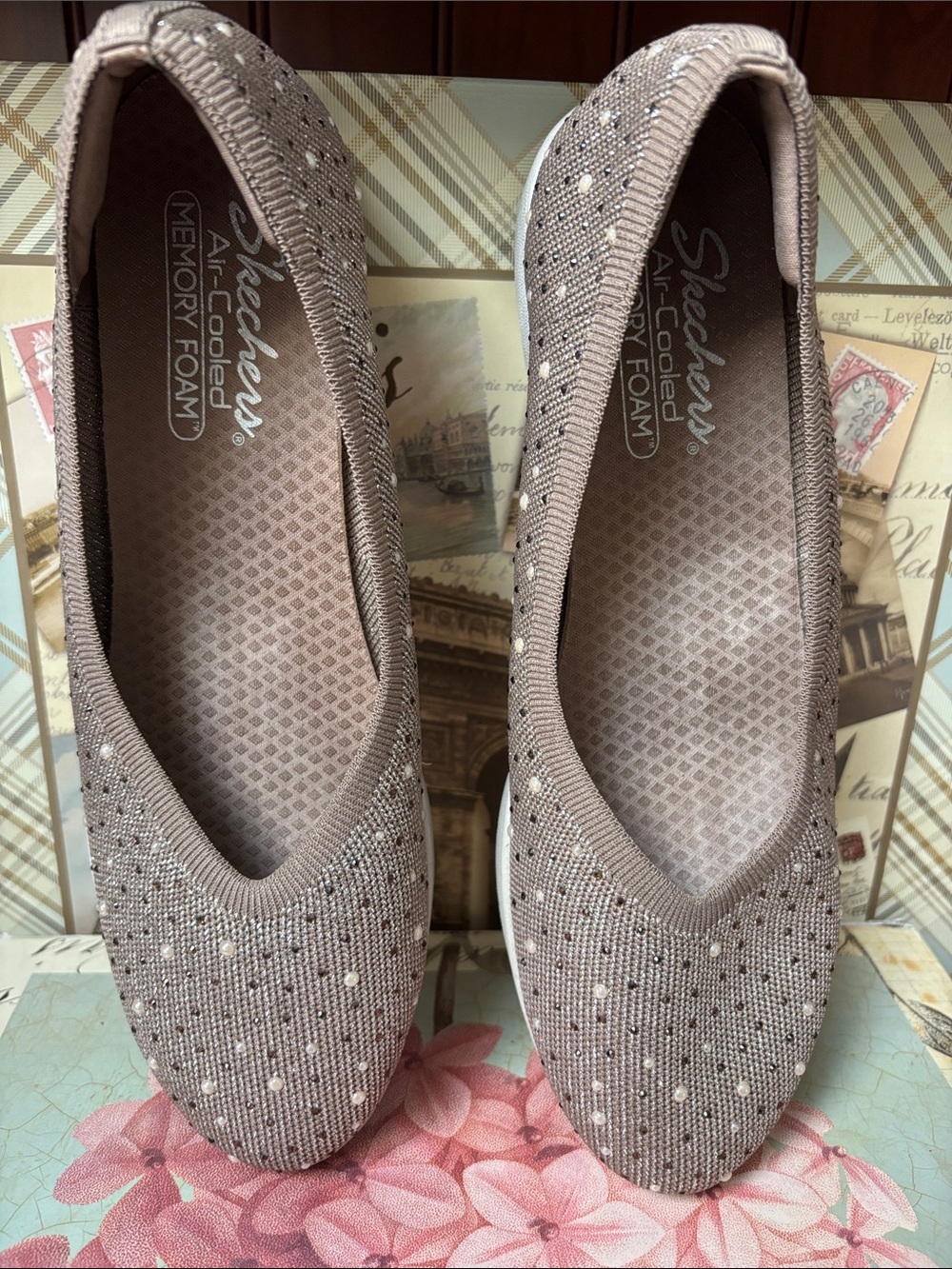 Skechers Women's Cleo 2.0 Glitzy Daze slip-on flats in taupe size 10